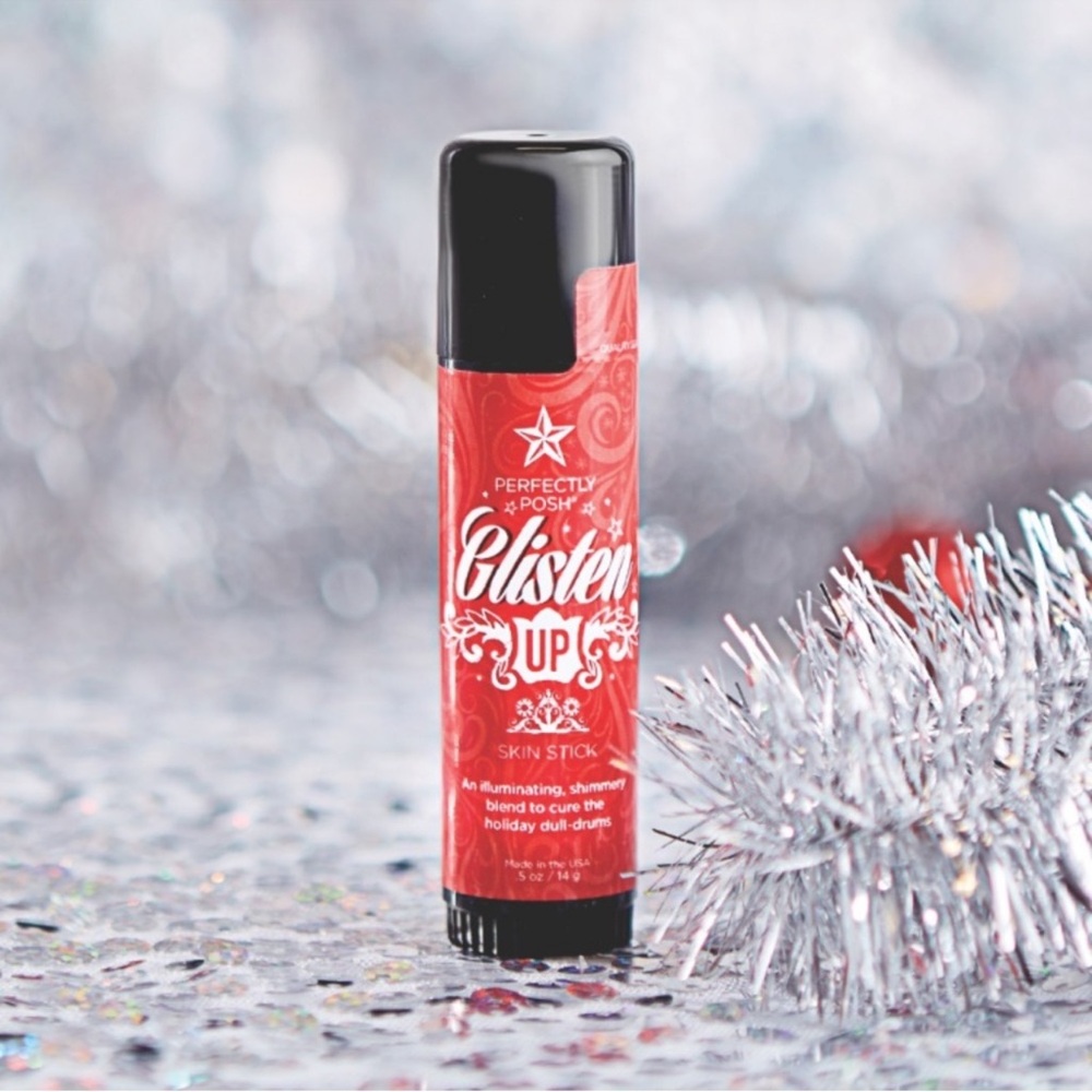 New Sealed Perfectly Posh Glisten Up Illuminating Shimmery Skin Stick
